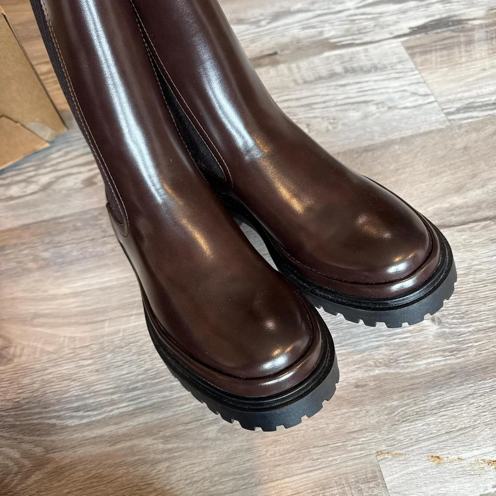 ZARA FLAT CROCODILE-EFFECT ANKLE BOOTS - Size 7.5
